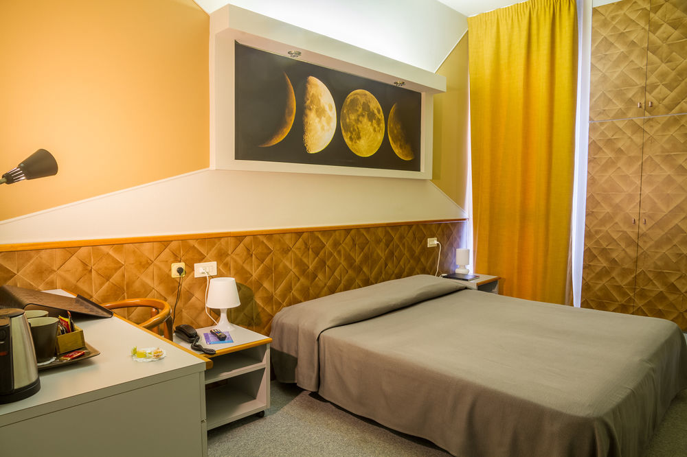 Hotel Italia Stradella Eksteriør billede