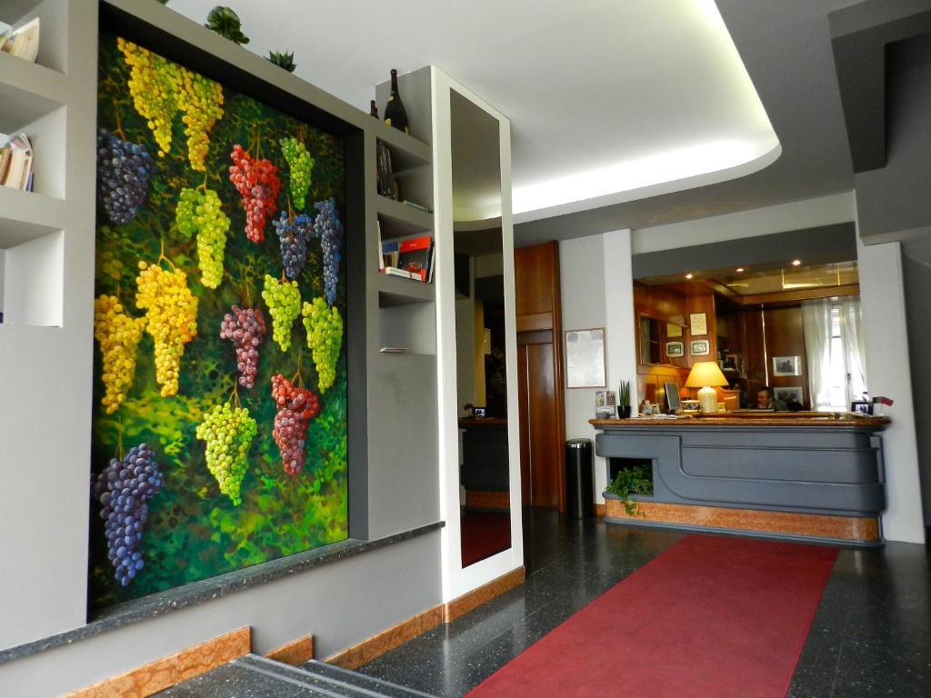 Hotel Italia Stradella Eksteriør billede