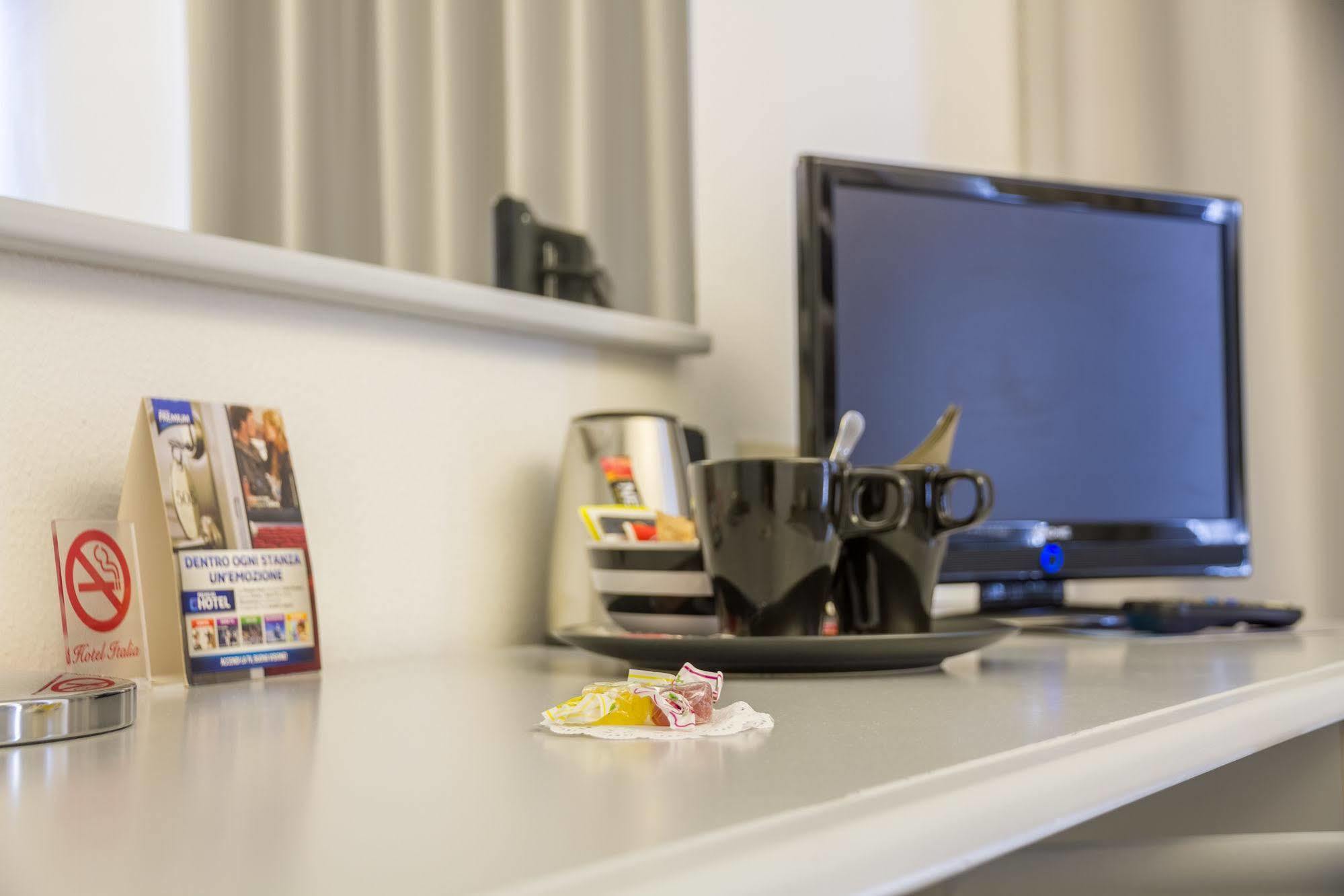 Hotel Italia Stradella Eksteriør billede