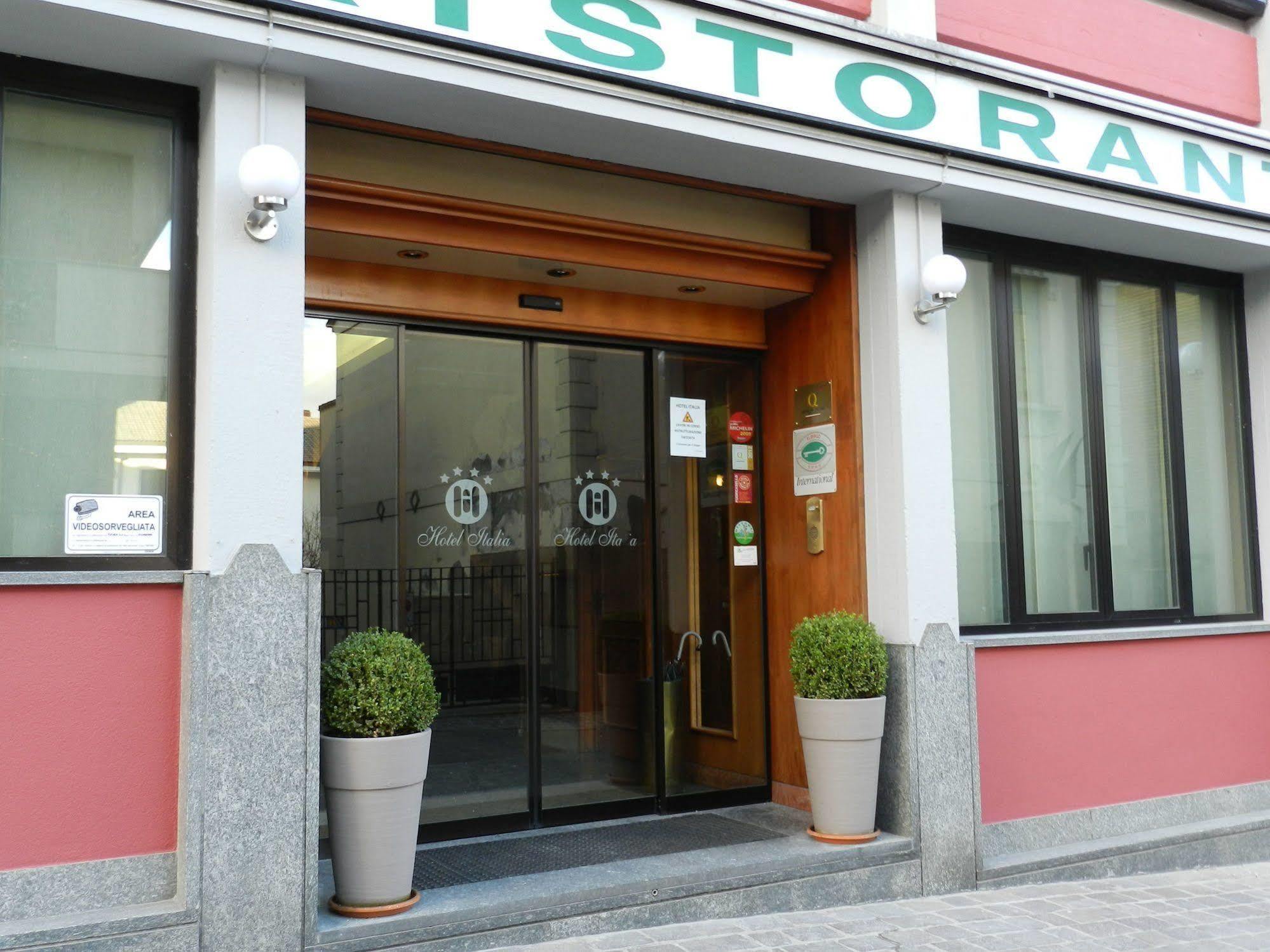Hotel Italia Stradella Eksteriør billede